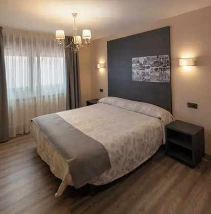 Tek Büyük Yataklı Oda