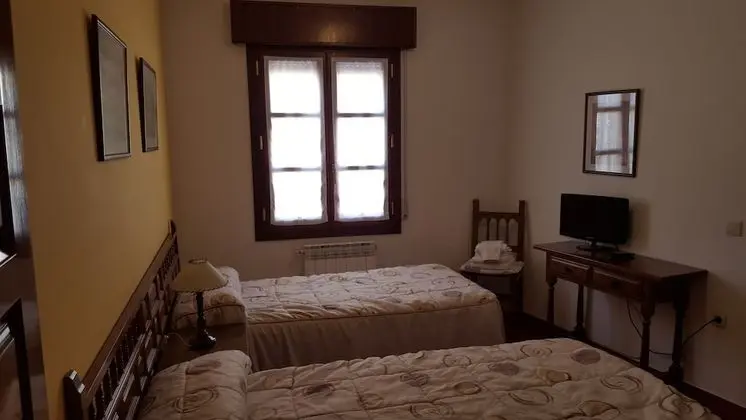 Tek Büyük veya İki Ayrı Yataklı Oda