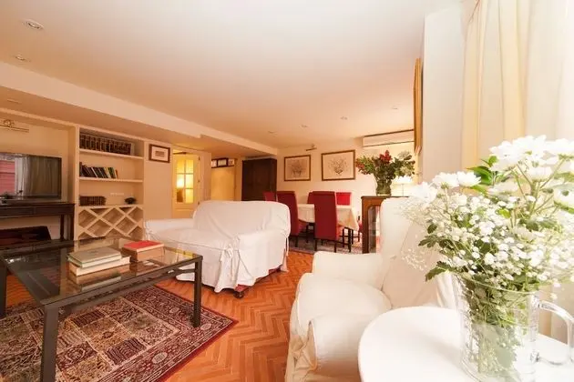 Apart Daire, 3 Yatak Odası (La Gran Casa de Moratín)