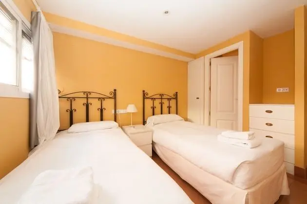 Apart Daire, 3 Yatak Odası (La Gran Casa de Moratín)