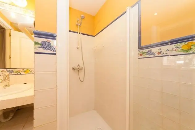 Apart Daire, 3 Yatak Odası (La Gran Casa de Moratín)