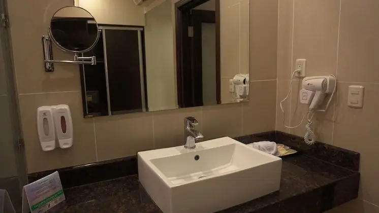 Standard Üç Kişilik Oda (3 Double Beds)