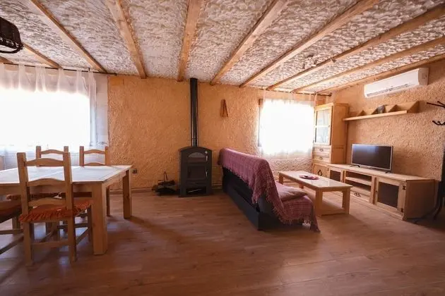 Stüdyo, Teras (La Serrana)