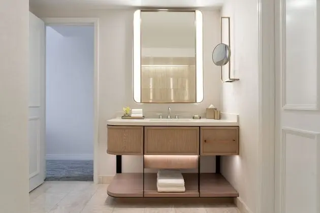 Oda, 2 Çift Kişilik Yatak, Sigara İçilmez, Balkon