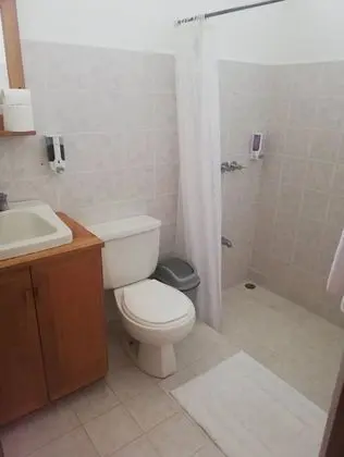 Üç Kişilik Oda, Bahçe Manzaralı