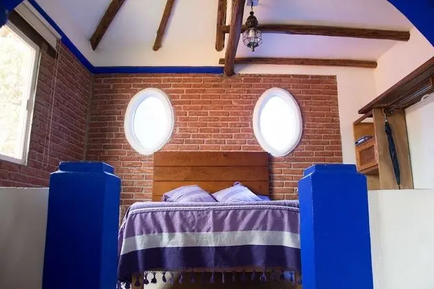 Traditional Çatı Katı (Loft)