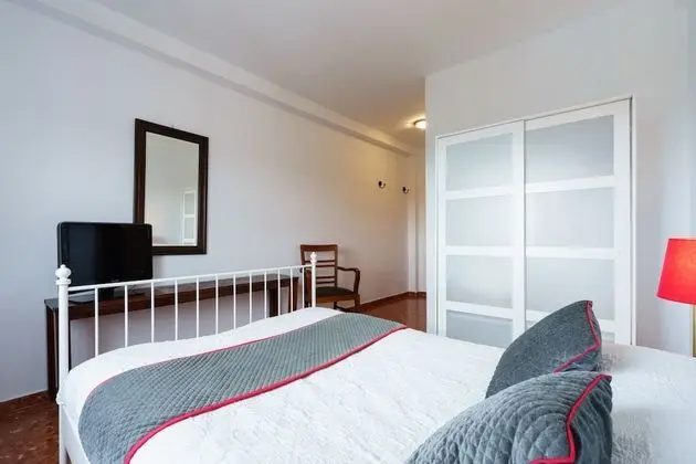 Tek Büyük Yataklı Oda