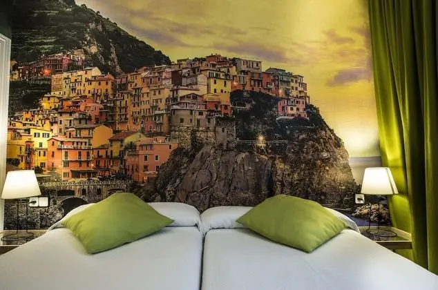 Tek Büyük veya İki Ayrı Yataklı Oda