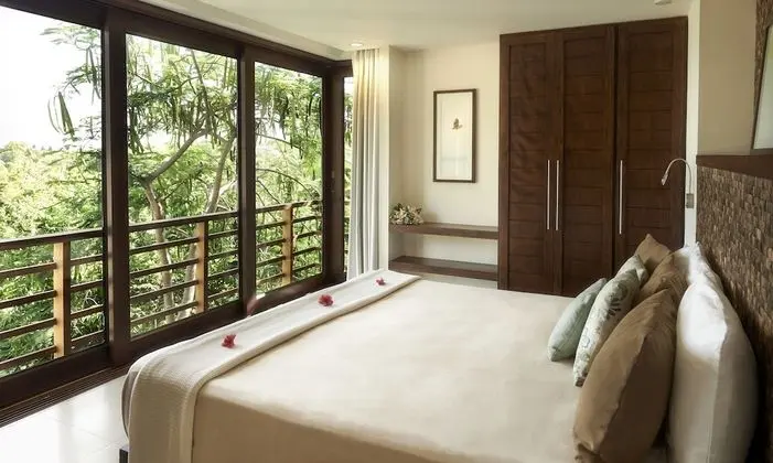 Deluxe 2-Bedroom Suite Ocean View