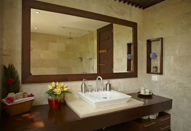 Deluxe Junior Suite w/ Jacuzzi