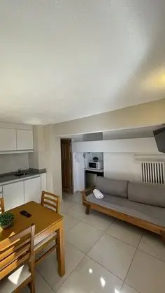 Standard Apart Daire, Göl Manzaralı