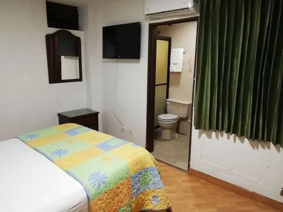 Standard Tek Büyük Yataklı Oda