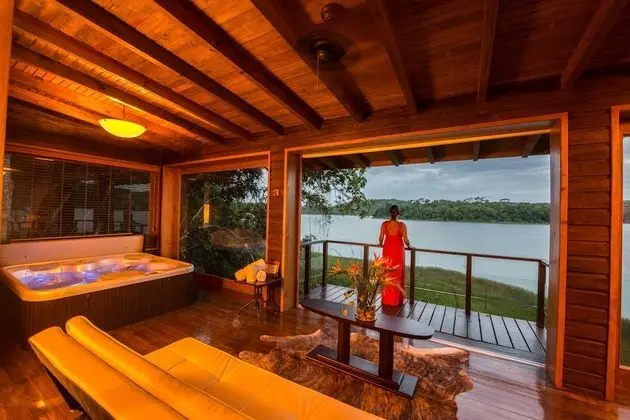 E Waterfront Master Suite Single