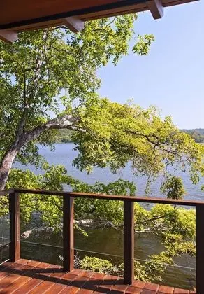 E Waterfront Master Suite Single