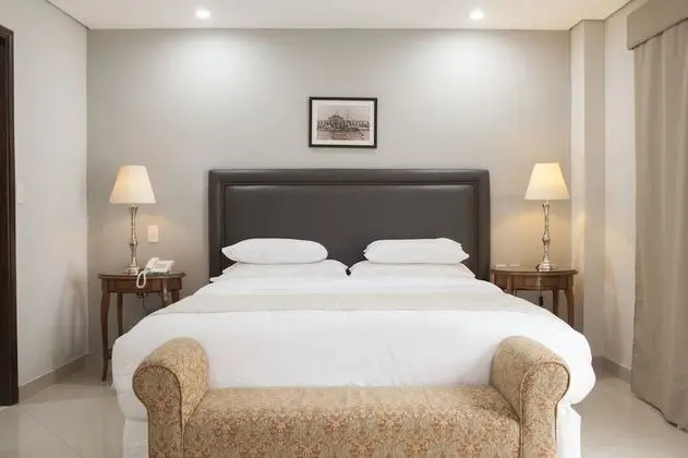 Premium Oda, 1 En Büyük (King) Boy Yatak