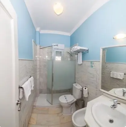 Standard Üç Kişilik Oda, Özel Banyo