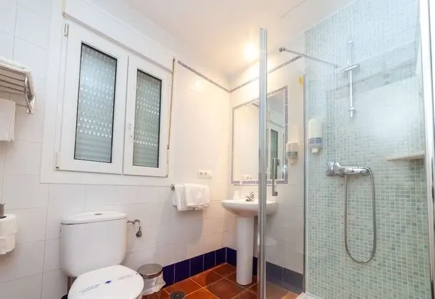Standard Üç Kişilik Oda, Özel Banyo