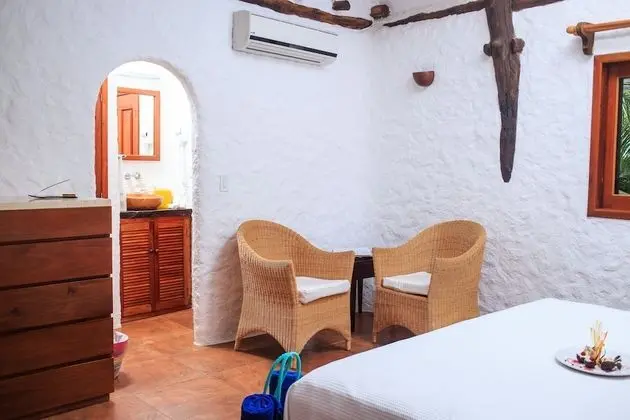 Bungalow, 1 King Bed, Garden View