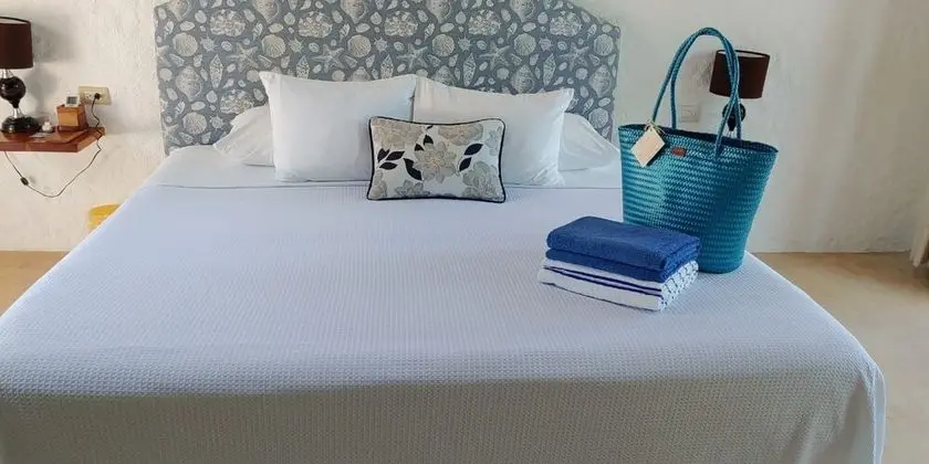 Bungalow, 1 King Bed, Garden View