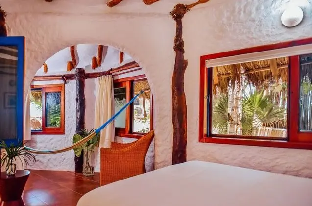 Bungalow, 1 King Bed, Garden View