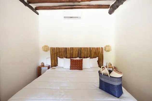 Junior Suite, 1 King Bed, Garden View