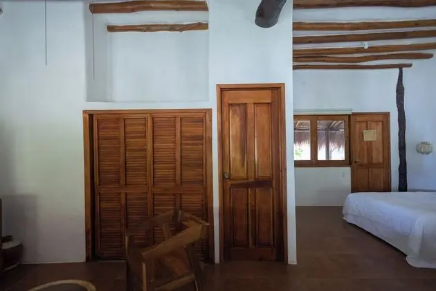 Junior Suite, 1 King Bed, Garden View