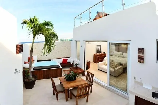 Downtown 3room Condo Olas 306