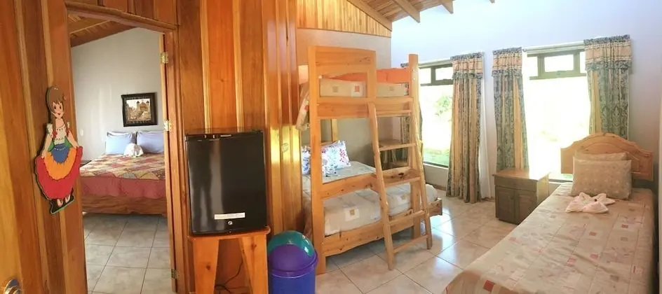 Deluxe Family Room