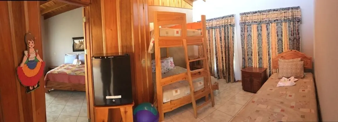 Deluxe Family Room