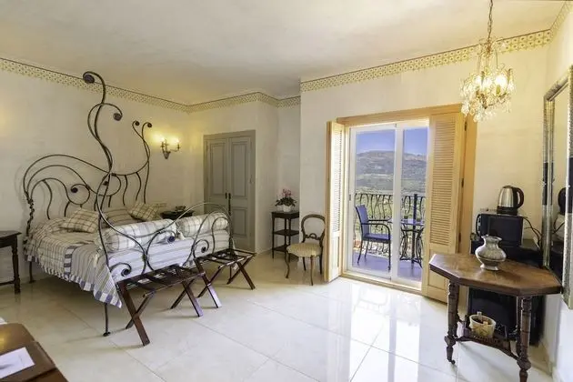 Comfort Tek Büyük Yataklı Oda