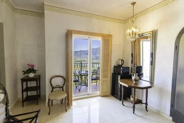 Comfort Tek Büyük Yataklı Oda