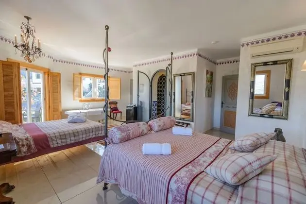 Family Dört Kişilik Oda