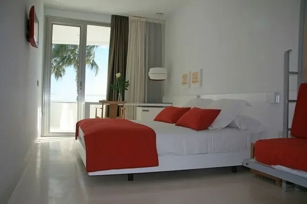 Tek Büyük Yataklı Oda, Balkon, Deniz Manzaralı