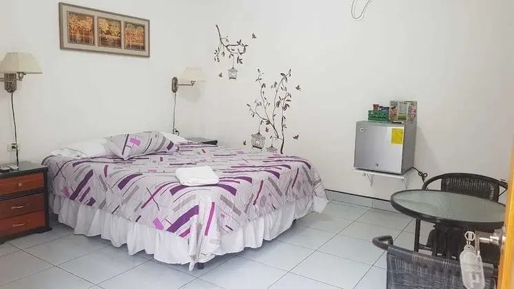 Oda, 1 En Büyük (King) Boy Yatak, Engellilere Uygun, Sigara İçilmez