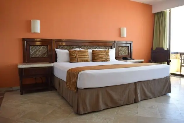 Ocean View with Balcony King Bed