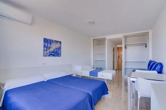 Stüdyo, Havuz Manzaralı