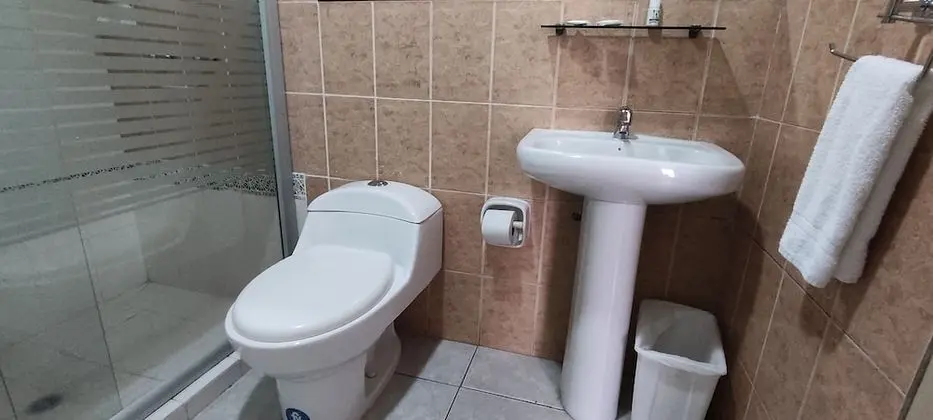 Üç Kişilik Oda