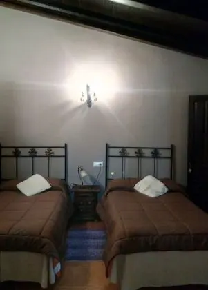 Tek Büyük Yataklı Oda, 1 Çift Kişilik Yatak