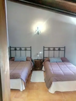 Tek Büyük Yataklı Oda, 2 Tek Kişilik Yatak