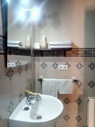 Tek Büyük Yataklı Oda, 2 Tek Kişilik Yatak