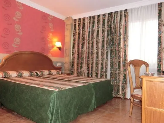 Tek Büyük Yataklı Oda (with extra bed)