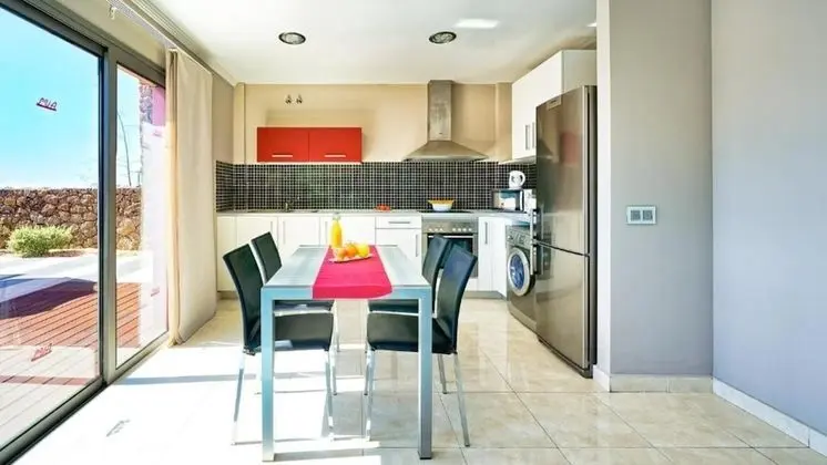 Apart Daire, 2 Yatak Odası, Balkon