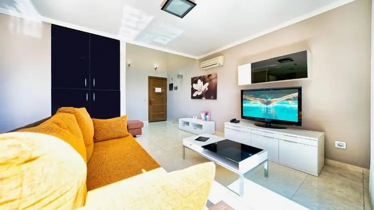 Apart Daire, 2 Yatak Odası, Balkon
