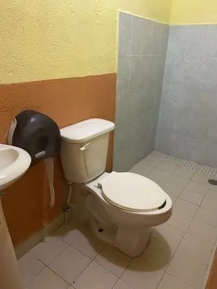 Tek Büyük Yataklı Oda, 2 Çift Kişilik Yatak