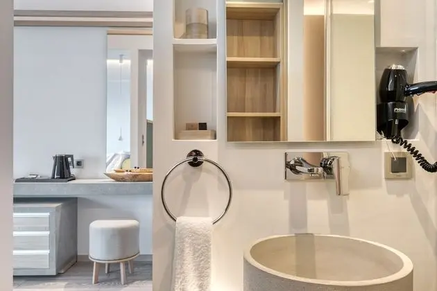 Deluxe Üç Kişilik Oda, Şehir Manzaralı