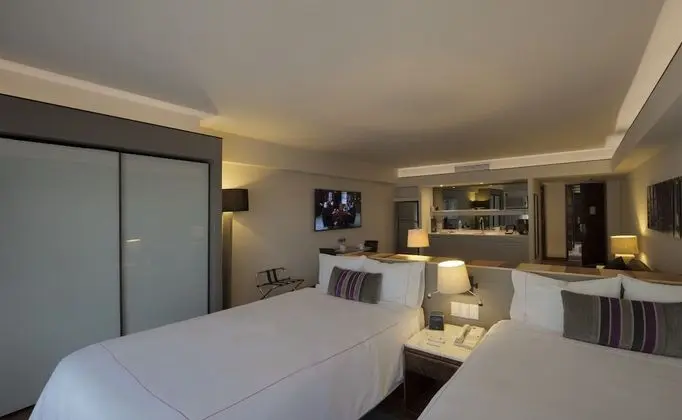 Master Suite 2 Double Beds