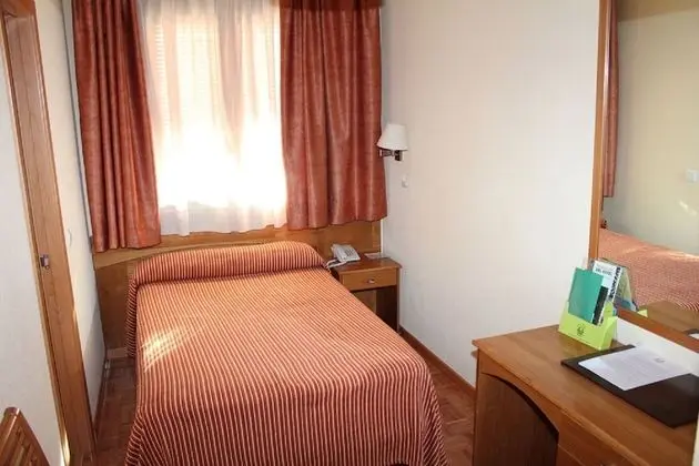 Standard Tek Kişilik Oda