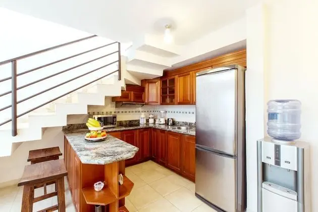 Deluxe Apart Daire, 2 Yatak Odası, Havuz Manzaralı, Havuz Kenarı