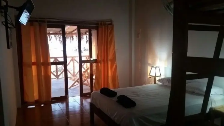 Dört Kişilik Oda, Teras, Plaj Manzaralı