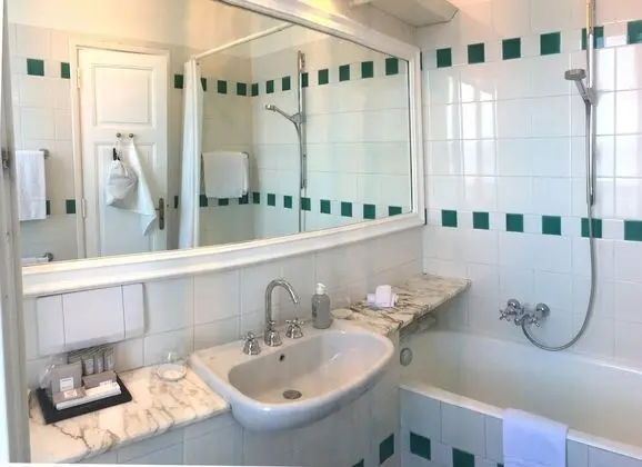 Tek Büyük Yataklı Oda, Balkon, Deniz Manzaralı